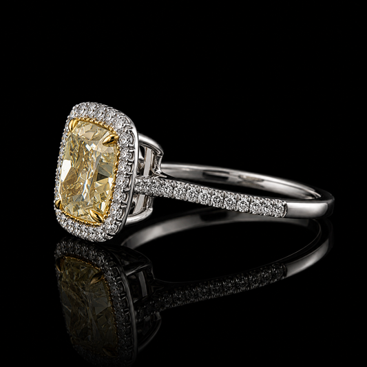 Yellow Diamantring 3,90 ct mit 0,48 ct Diamanten – Halo Ring