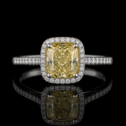Yellow Diamantring 3,90 ct mit 0,48 ct Diamanten – Halo Ring