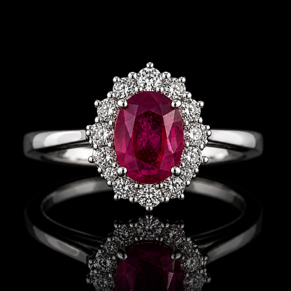 Rubin Halo Ring mit Diamanten