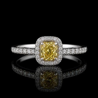 Yellow Diamond Halo Ring 0,92 ct in 18 Karat Weißgold