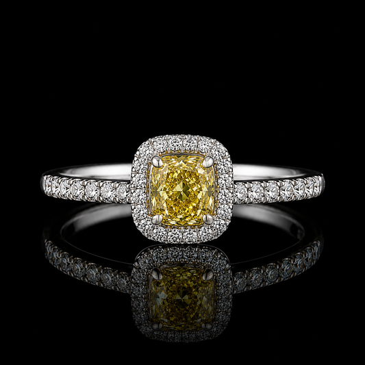 Yellow Diamond Halo Ring 0,92 ct in 18 Karat Weißgold
