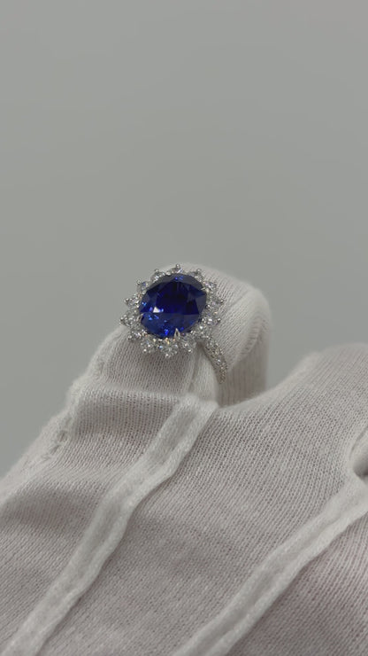 8,63 ct Ceylon-Saphir Diamant Halo Ring